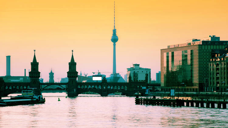 Tour Berlin’s sunset spots